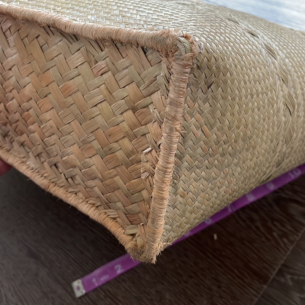 🏯Handmade Ten Thousand Villages straw weaved Tote natural sold out - Picture 14 of 14